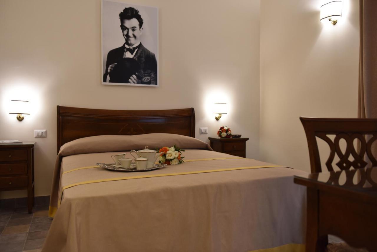 Double Room,635896359:JPEG